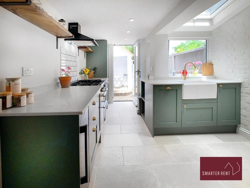 - 2 Bedroom With Permit Parking Close By Henley-on-Thames