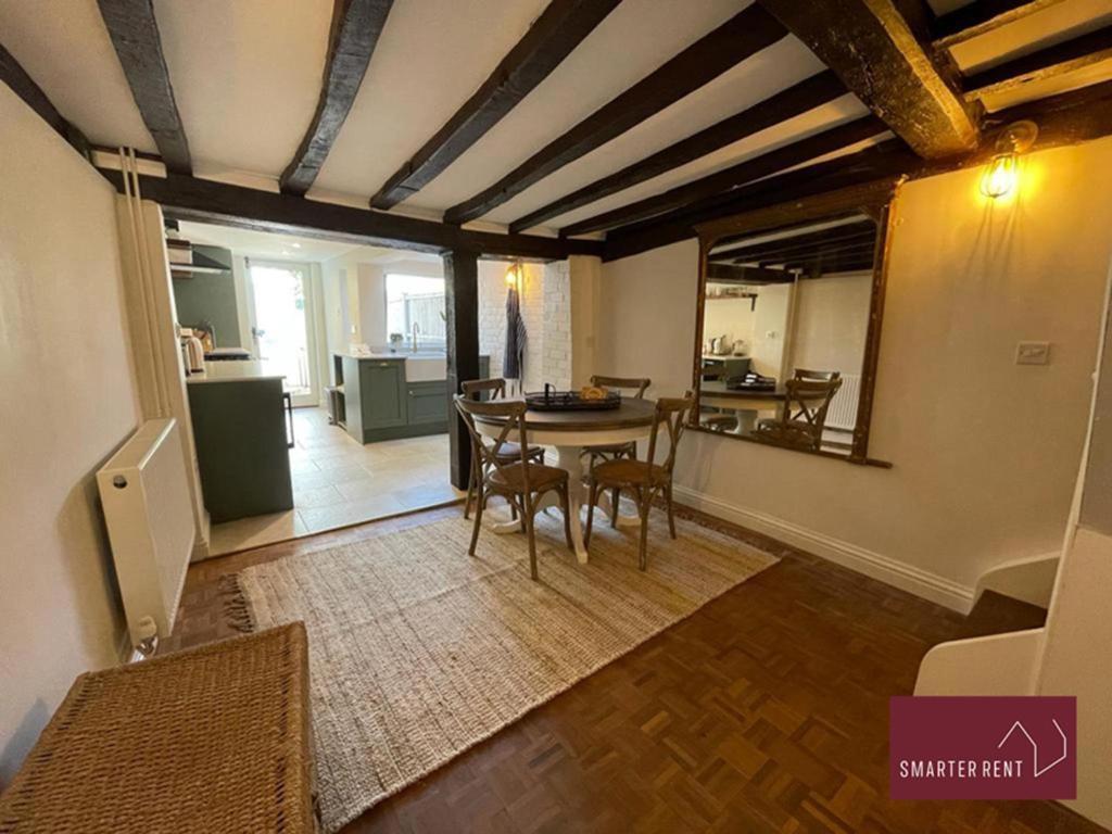 Holiday home - 2 Bedroom With Permit Parking Close By Henley-on-Thames